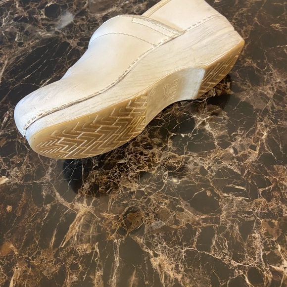Dansko White Clogs, Leather size 39 - Picture 5 of 8